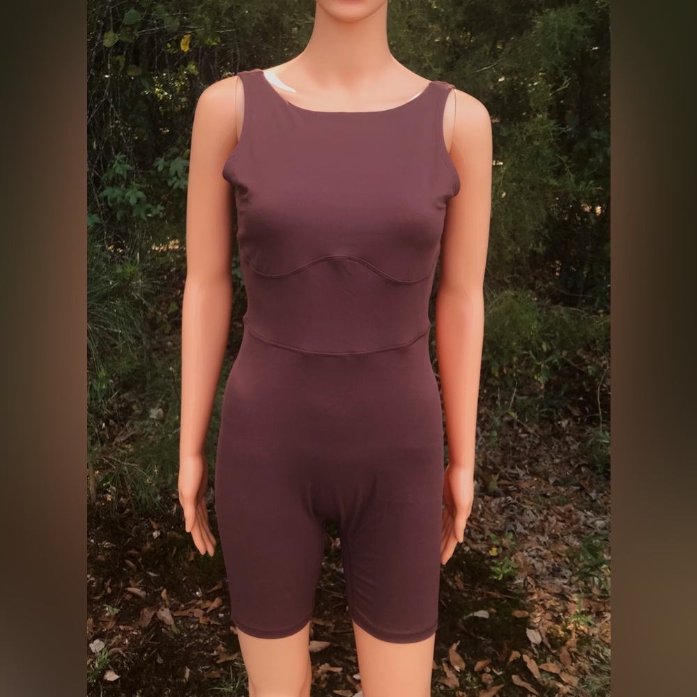 NWT Wenlia Workout Romper